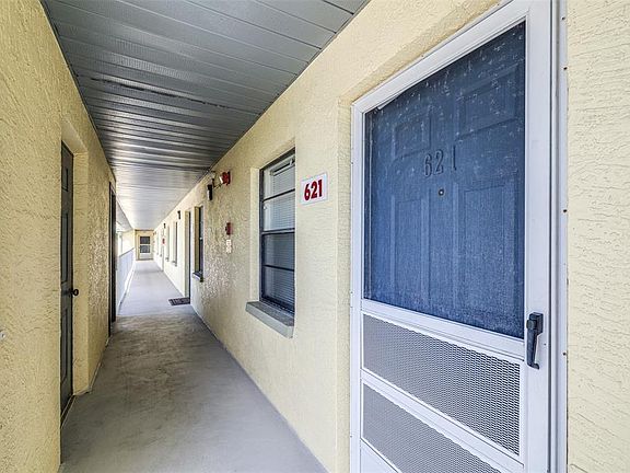 4th image of 6077 113th St APT 621