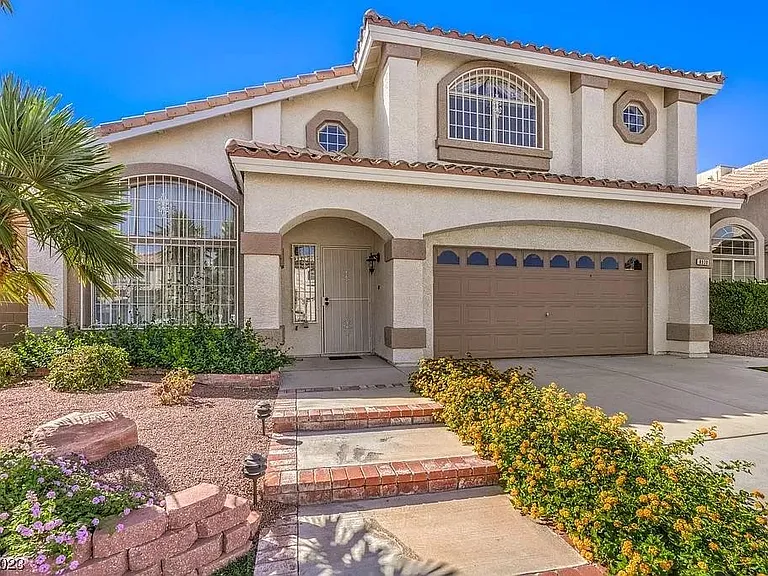 8939 Dove Cove Dr — Photo 3