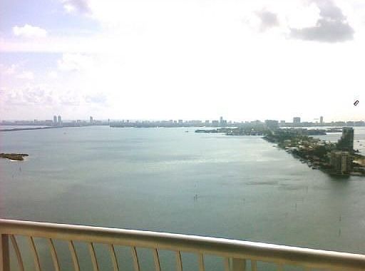 3rd image of 1750 N Bayshore Dr APT 3002