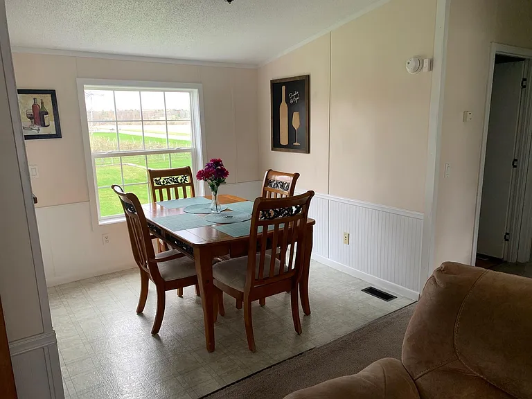 43334 Seaway Ave — Photo 11