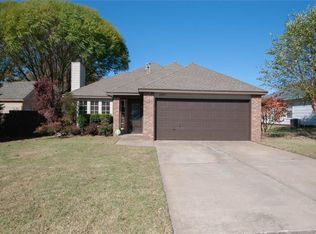 1300 W Roanoke St, Broken Arrow, OK 74011