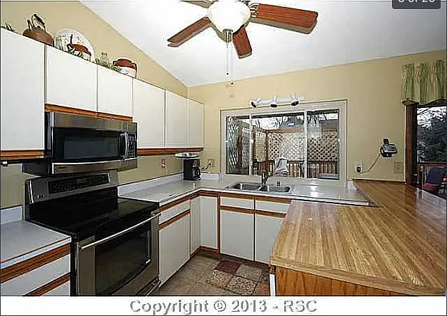 3819 S Midsummer Ln — Photo 6