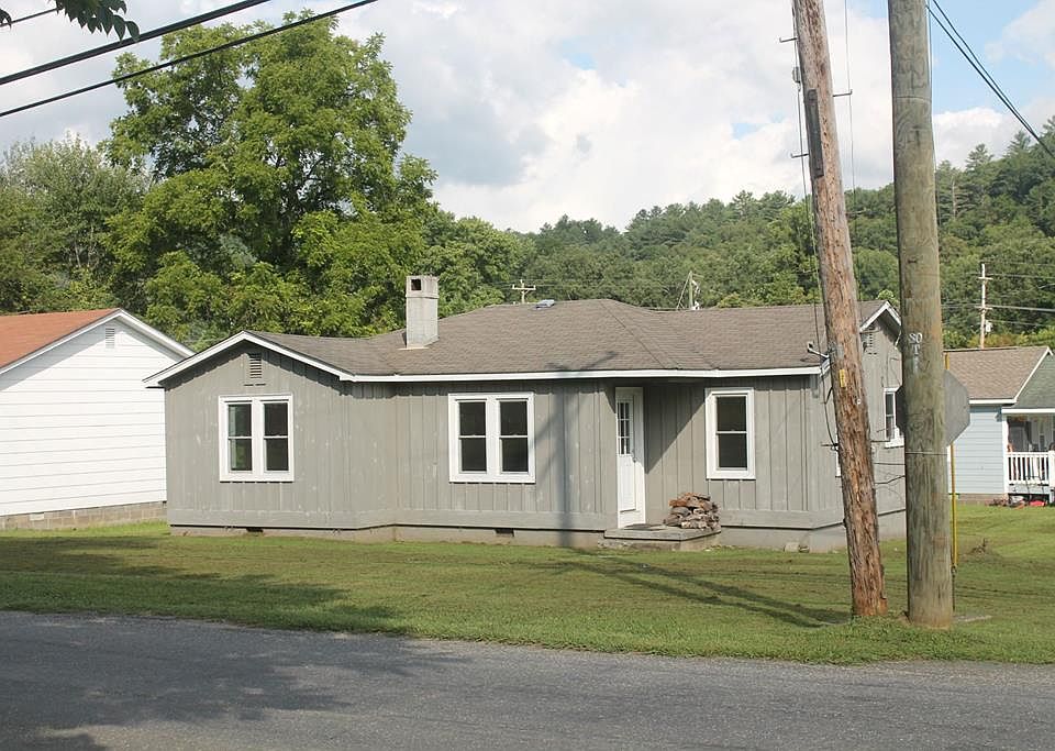1st image of 226 Atoah St