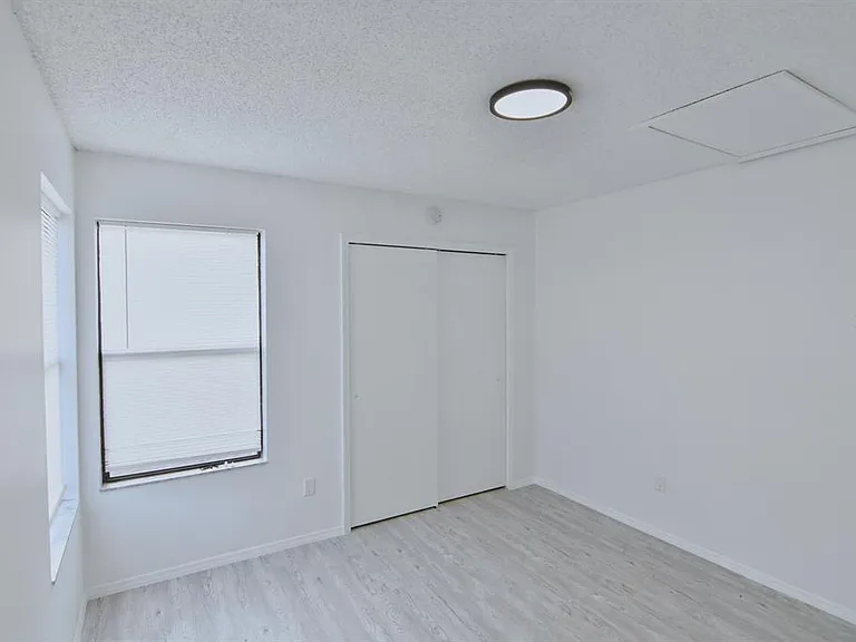 72 Lakepointe Cir — Photo 35