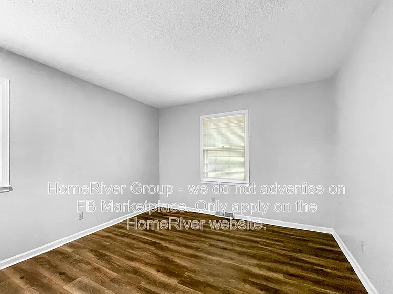 12733 Oakland Ave — Photo 7