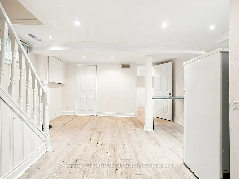 3 Timgren Dr #LOWER — Photo 12