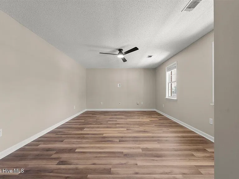 4149 Foreman Way — Photo 4