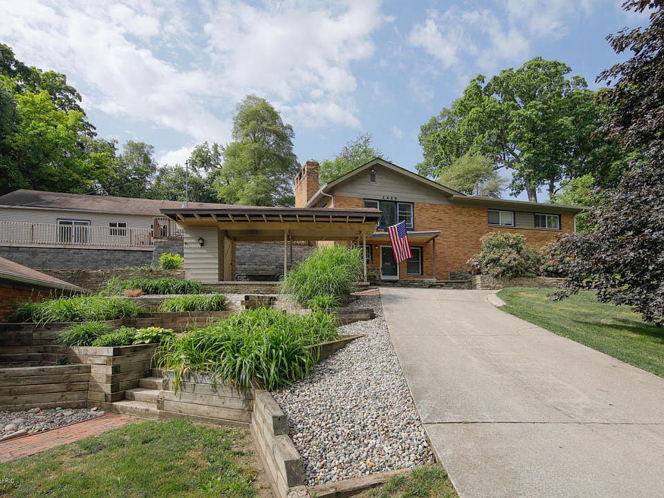 1st image of 2455 Kensington Dr