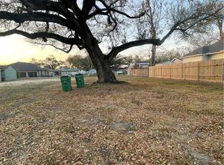 4529 River Rd, New Orleans, LA 70121