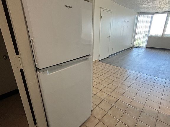 5th image of 8817 S Thomas Dr Unit 404