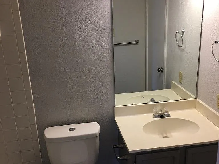 6012 Parkwood Dr #A — Photo 22