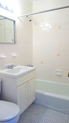 Rented by Manhattan Spaces | media 33