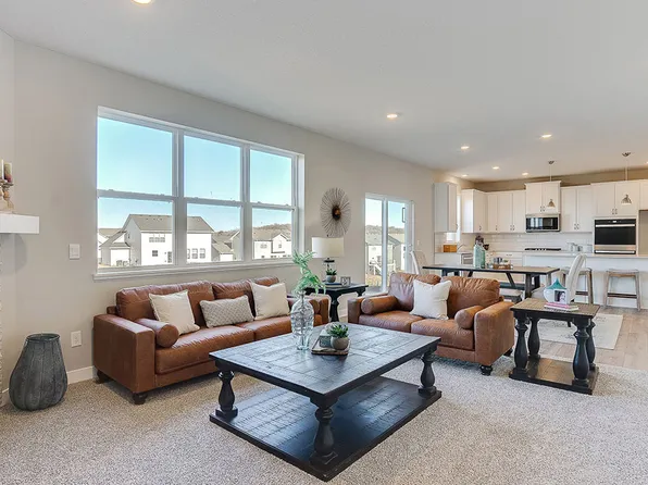 1677 Zumbro Ave, Shakopee, MN 55379