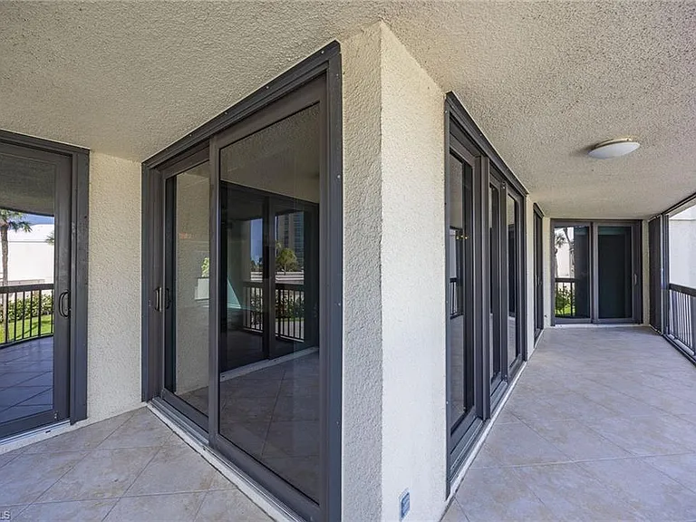 4551 Gulf Shore Blvd N #200 — Photo 28