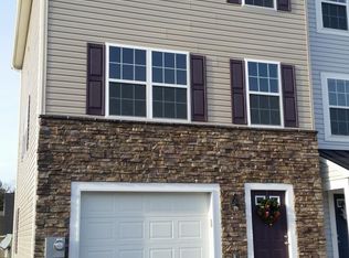 11 Carmody Ln, Martinsburg, WV 25404