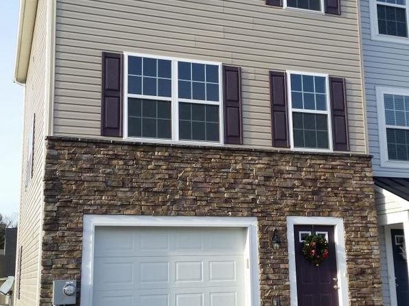 11 Carmody Ln