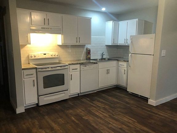 5th image of 55 Cochise St