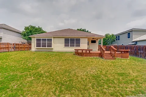 8102 Rosespur Park — Photo 21