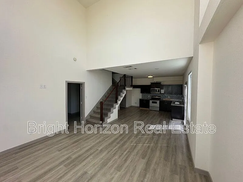 3 bed, 2.0 bath, 1520 sqft, $1,890 — Photo 4