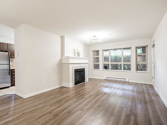 3rd image of 5133 Garden City Rd #1104