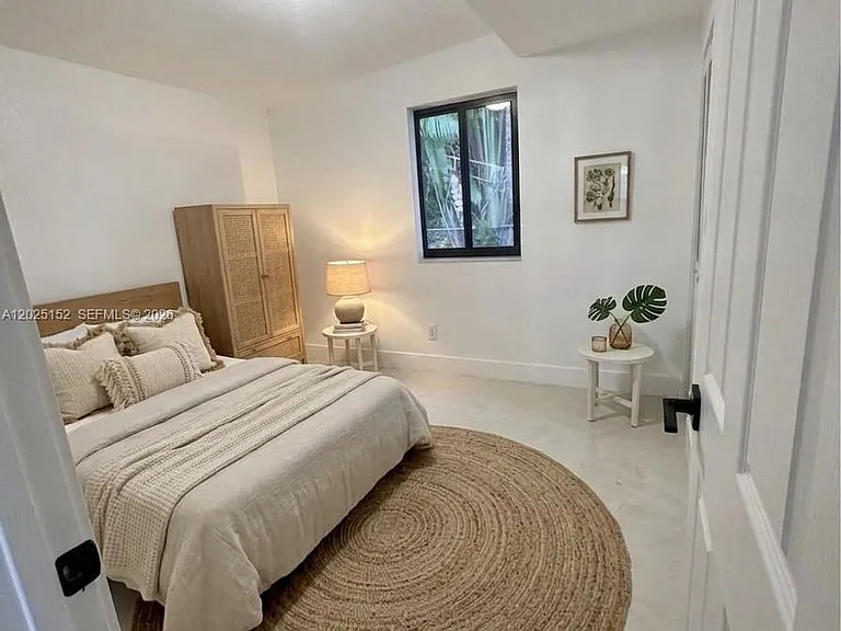 5782 SW 16th St #1 — Photo 5
