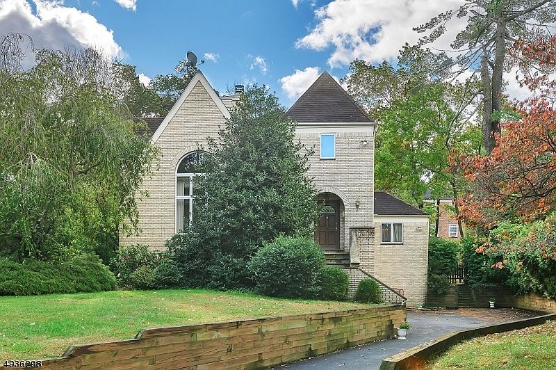 1st image of 25 Bedford Rd