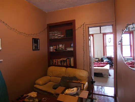 Rented by Joel Weisz, LREB | media 6