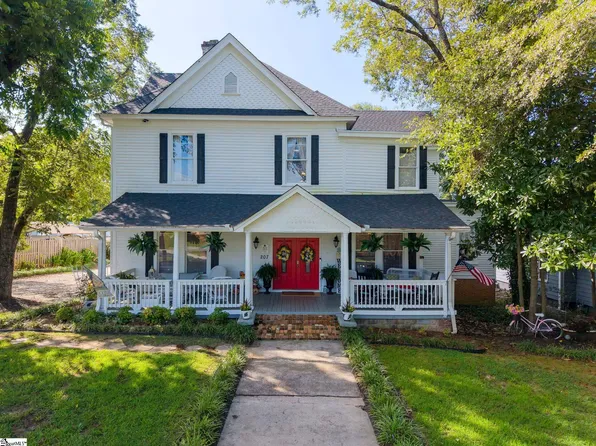 207 W 2nd Ave, Easley, SC 29640