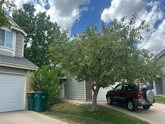3rd image of 2896 S Sedalia Ct