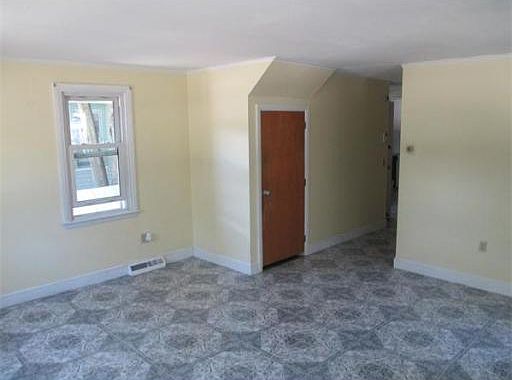 3rd image of 147 Summer St
