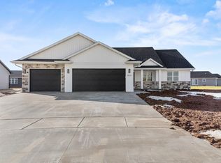 3023 Woodward Way, De Pere, WI 54115
