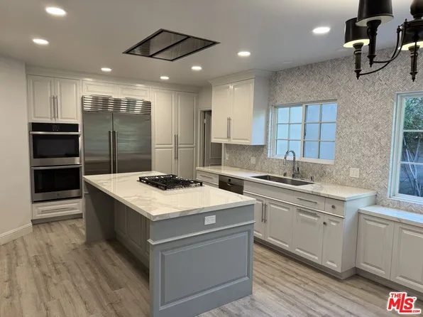 519 N Rexford Dr, Beverly Hills, CA 90210