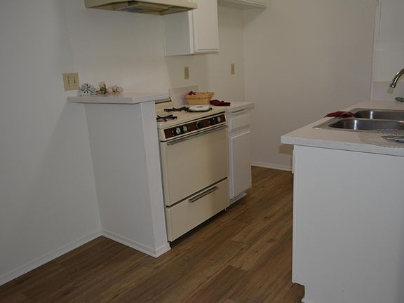 5th image of 17821 Halsted St APT 1