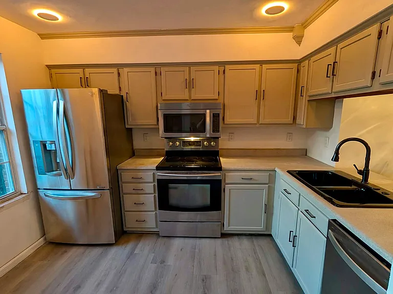 568 Lex Dr — Photo 13