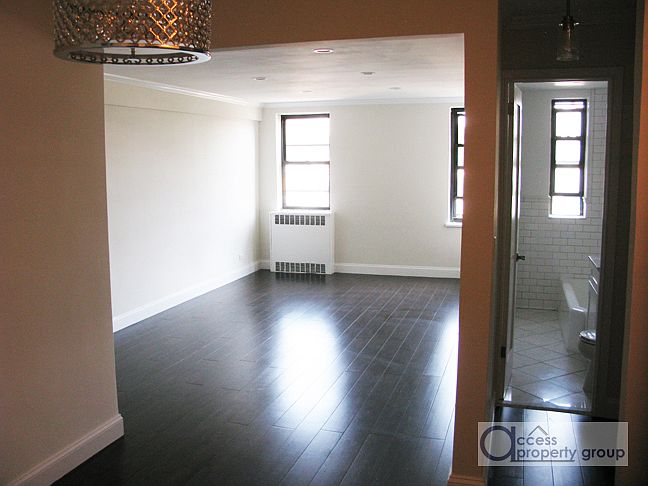 1st image of 90 Park Ter E APT 2H