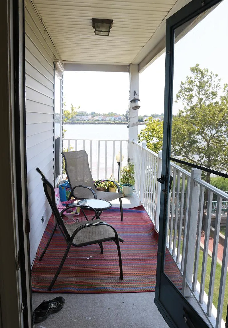 2 bed, 1159 sqft, $2,900 — Photo 2