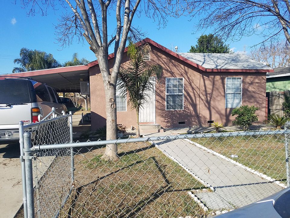 2nd image of 964 E Davis St