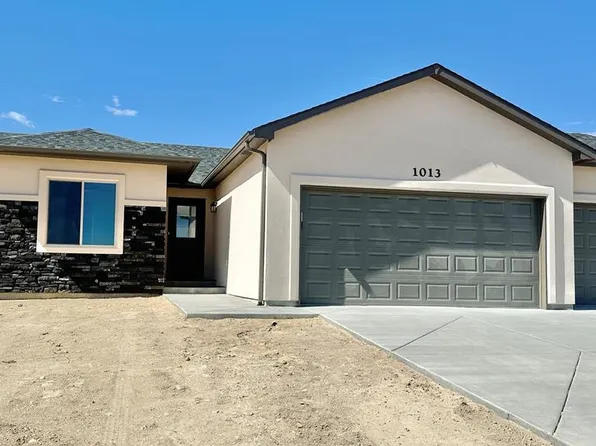 1013 N Kirkwood Dr, Pueblo West, CO 81007