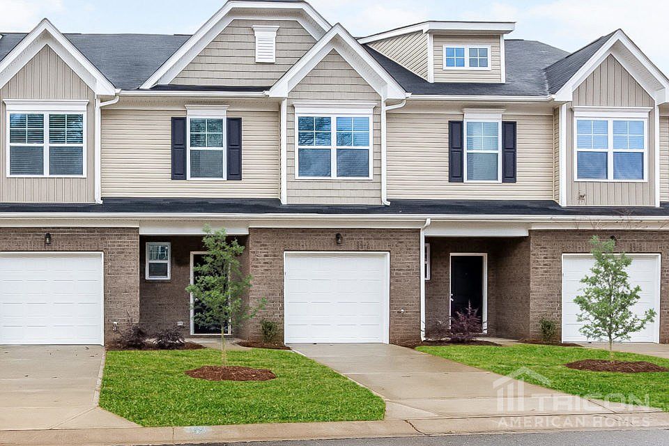1st image of 2063 Aragon Ln