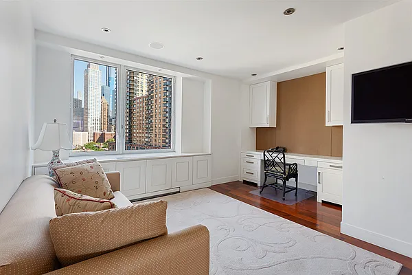 Sold by BLU Real Estate | media 9