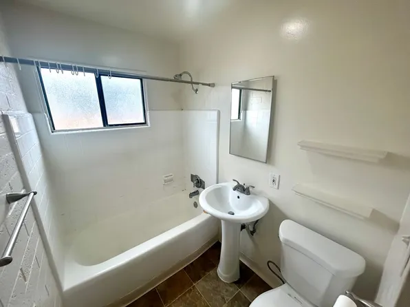 4682-4688 Bayard St, 4682-4688 Bayard St #4686, San Diego, CA 92109