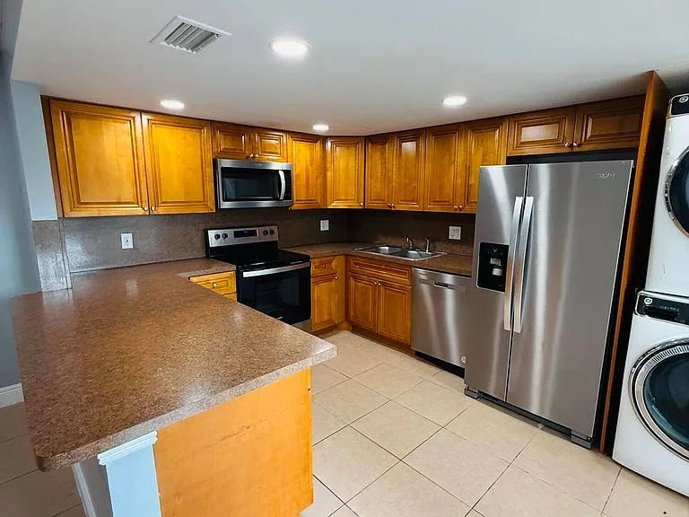 12134 Regal Ct E — Photo 15
