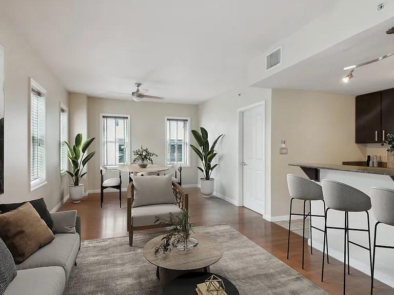 Nine 27 Apartments — Photo 1
