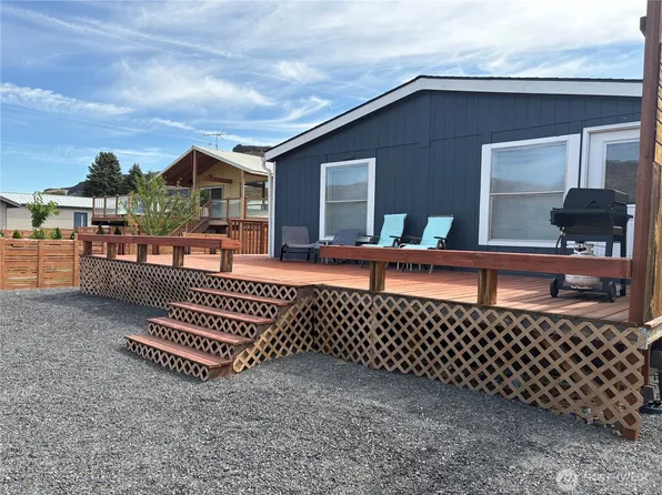 928 River Drive SW, Quincy, WA 98848
