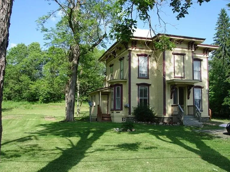 1800's Victorian that has been updated
