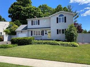 41 Birchfield Ave, Babylon, NY 11702