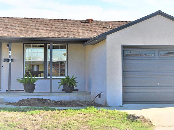 Meticulously maintained Bellflower home which is minutes walk to Downey.