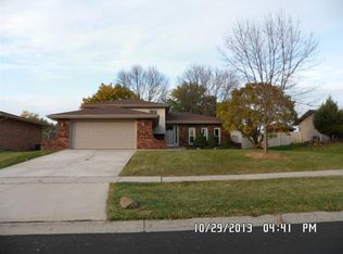 500 Stratford Ln, Schererville, IN 46375
