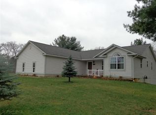 457 Escanaba Ln, Muskegon, MI