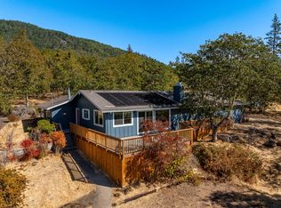 755 Meadow Lark Dr, Grants Pass, OR